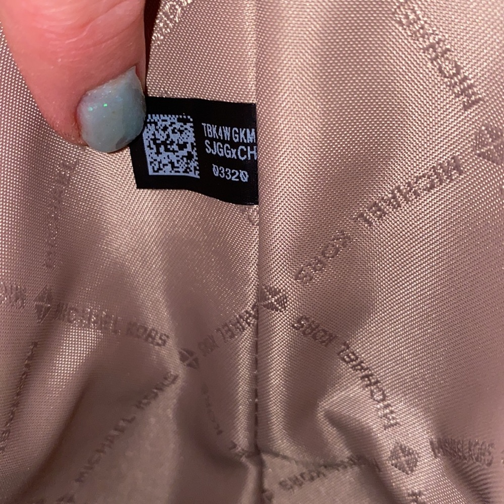 Michael Kors Tote - Picture 4 of 4